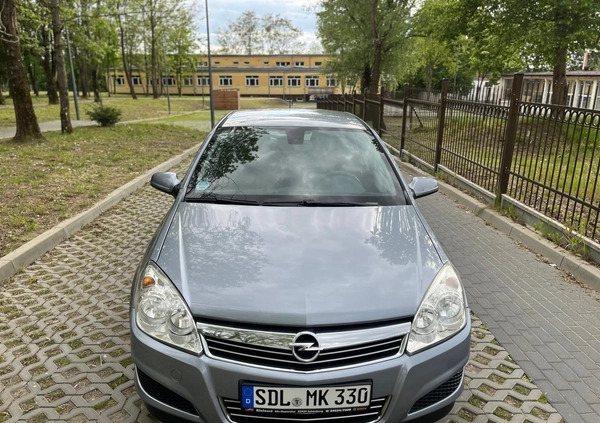Opel Astra cena 12900 przebieg: 192000, rok produkcji 2008 z Nidzica małe 172